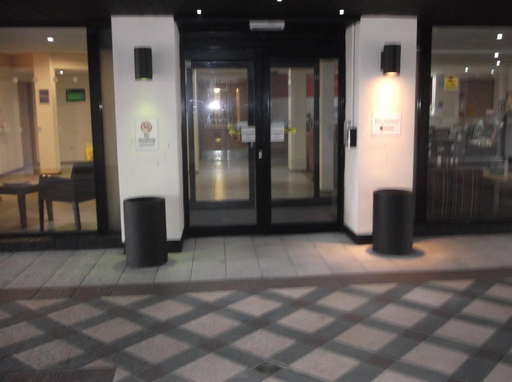 247酒店.com 奥尔德姆 外观 照片